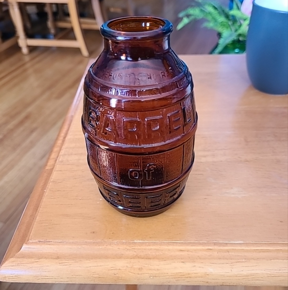 VTG 12oz BARREL OF BEER Brown Glass Bottle 1973 Joseph Huber Brewing, Empty